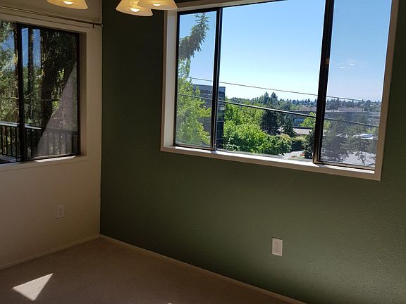 3rd image of 9710 5th Ave NE APT 404