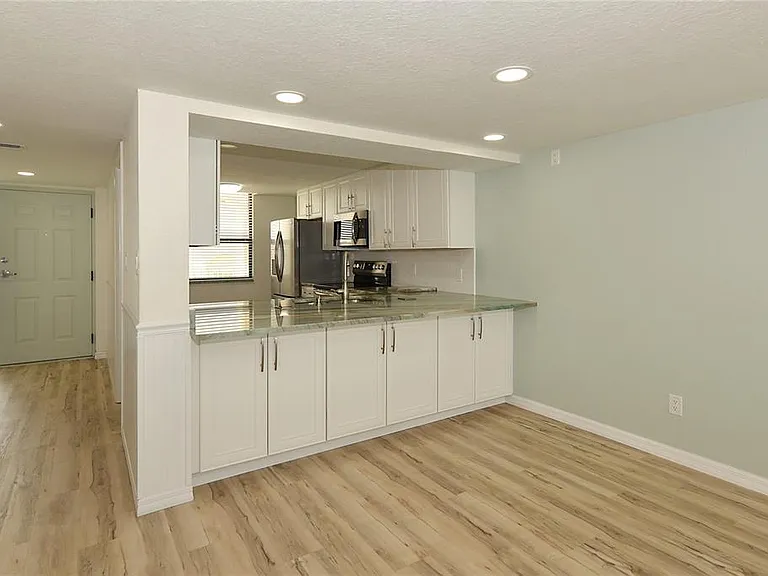 300 Woodette Dr #604 — Photo 18