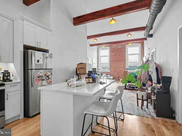 2045 Trenton Ave, Philadelphia, PA