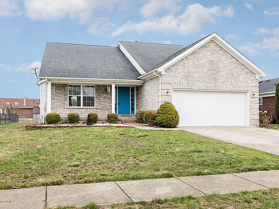 2nd image of 389 Bentwood Dr