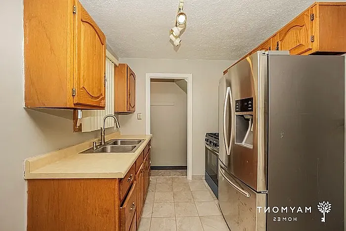 16315 Westview Ave #1 — Photo 4