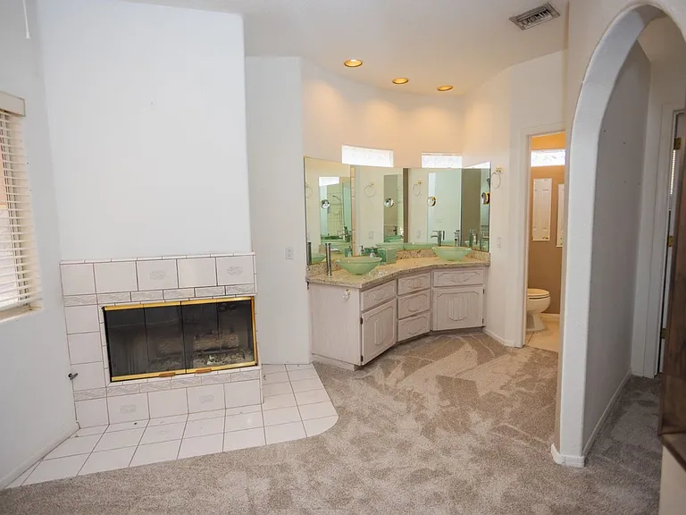 2320 Snead Dr — Photo 38