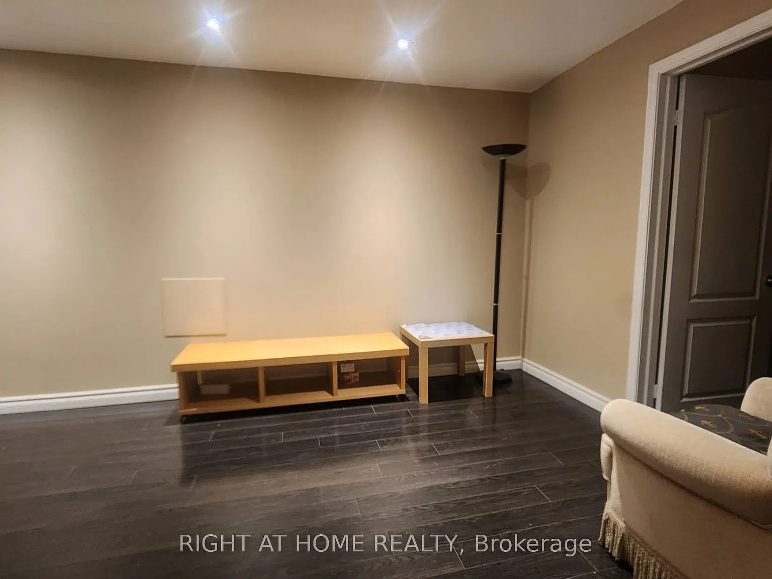 3 bed, $1,950 — Photo 3