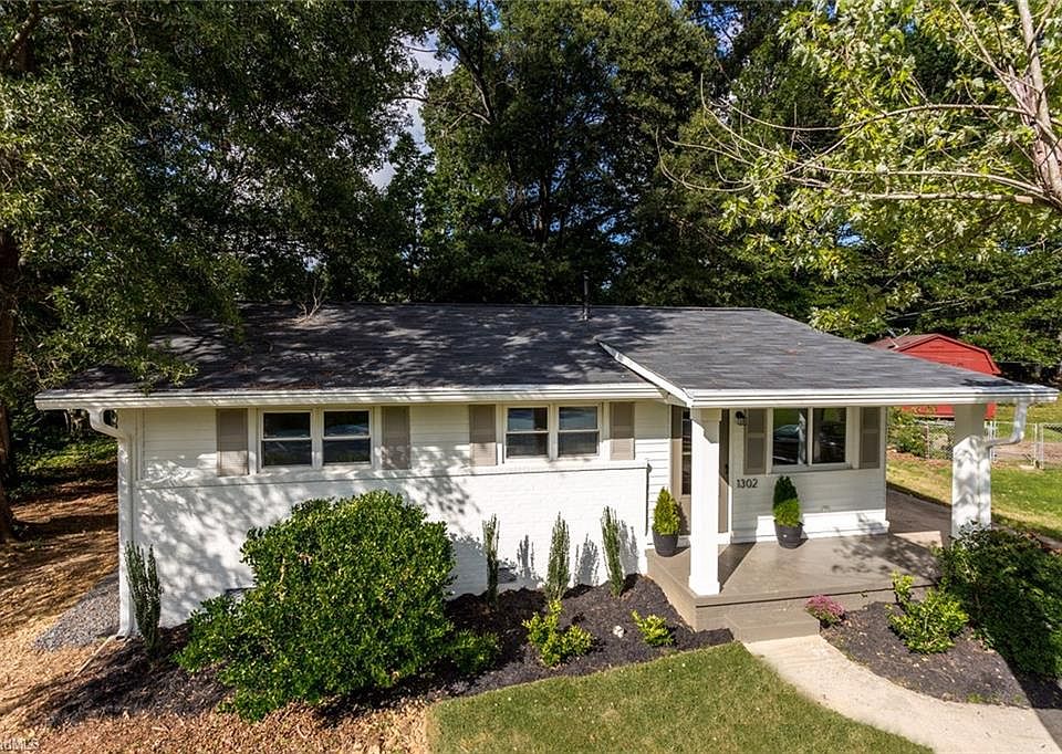 1st image of 1302 Kizer Ct