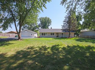 207 Monaville Rd, Lake Villa, IL 60046