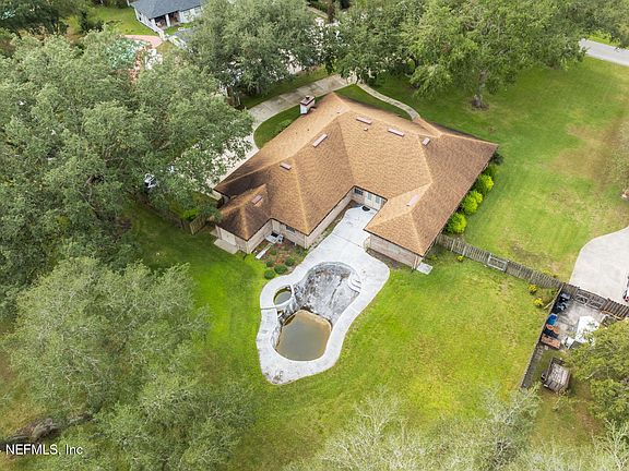 3rd image of 600 CHIVAS Court