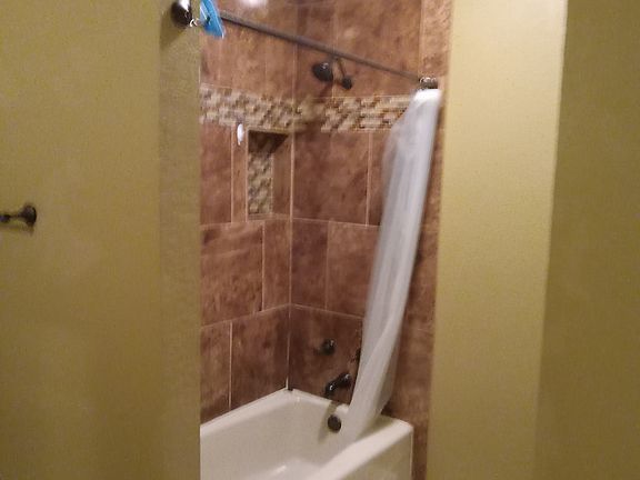 5th image of 500 Brooks Ct