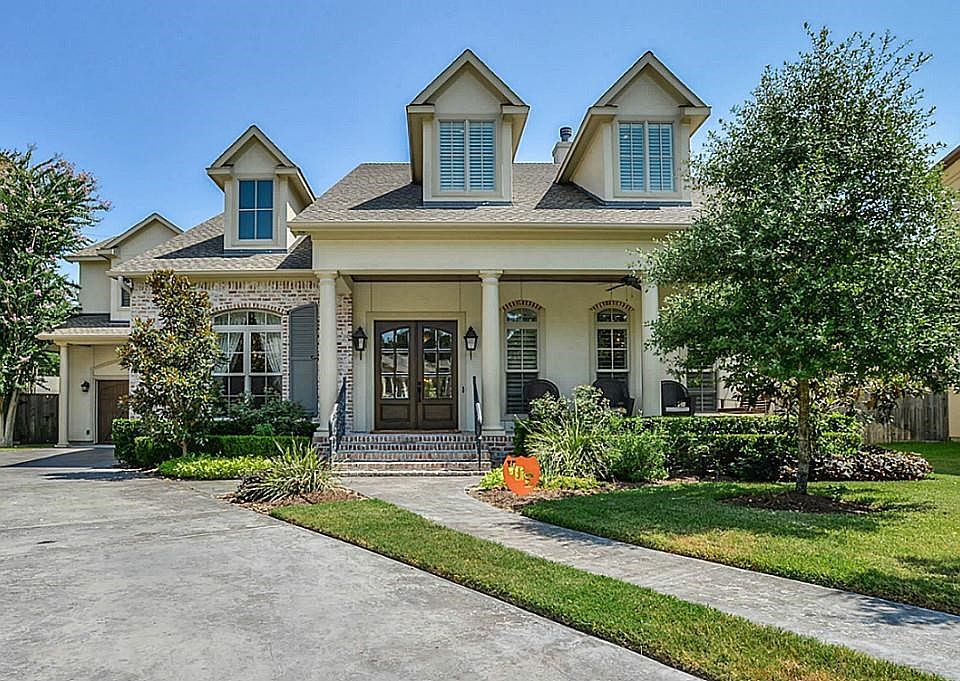 1st image of 4 Burkhart Forest Ct