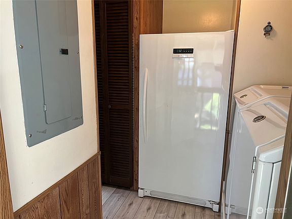 2nd image of 31600 126th Avenue SE #97