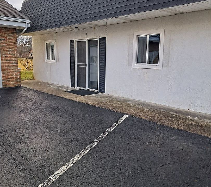 1st image of 100069-100073 Frankfort Hwy #3