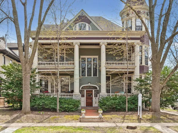 496 Holly Ave APT 4, Saint Paul, MN 55102