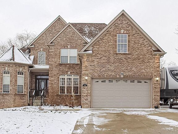 4th image of 212 Bracken Ct