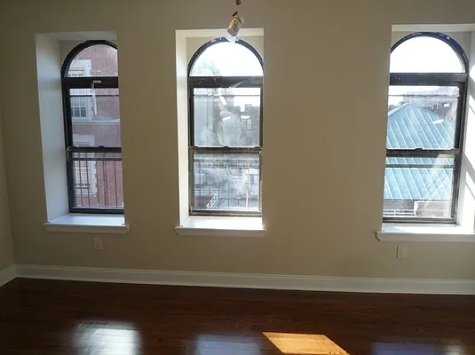 Rented by Level Group | media 6