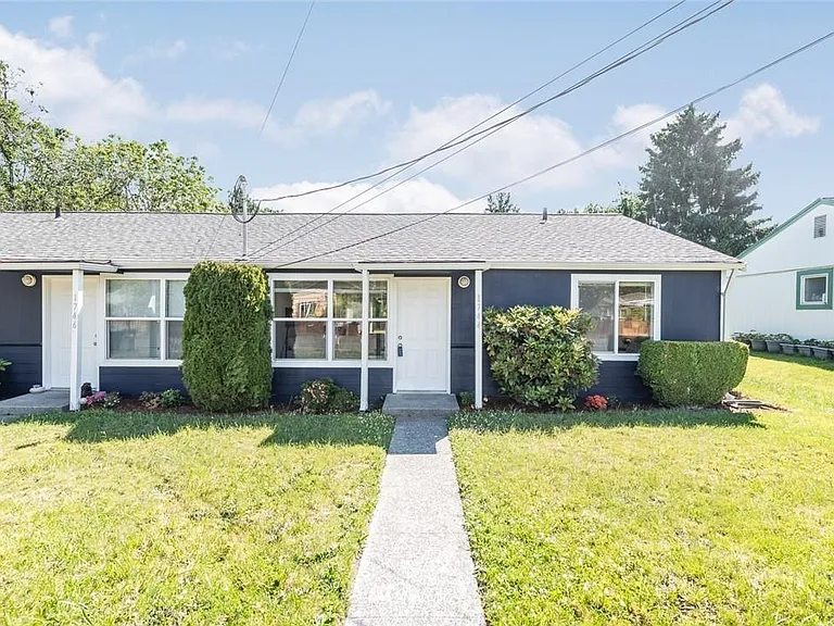1744 N Rainier Ave — Photo 1