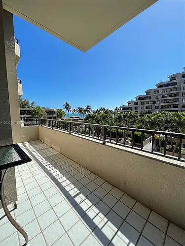 251 Crandon Blvd Photo 1
