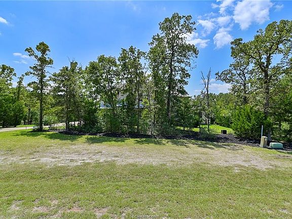 4th image of 18530 Indian Lakes Dr