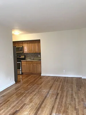 Rented by Cyclone Realty | media 7