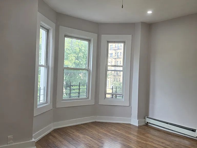2069 Crotona Ave #2 — Photo 6