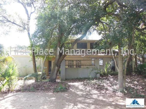 330 20th St, Atlantic Beach, FL 32233