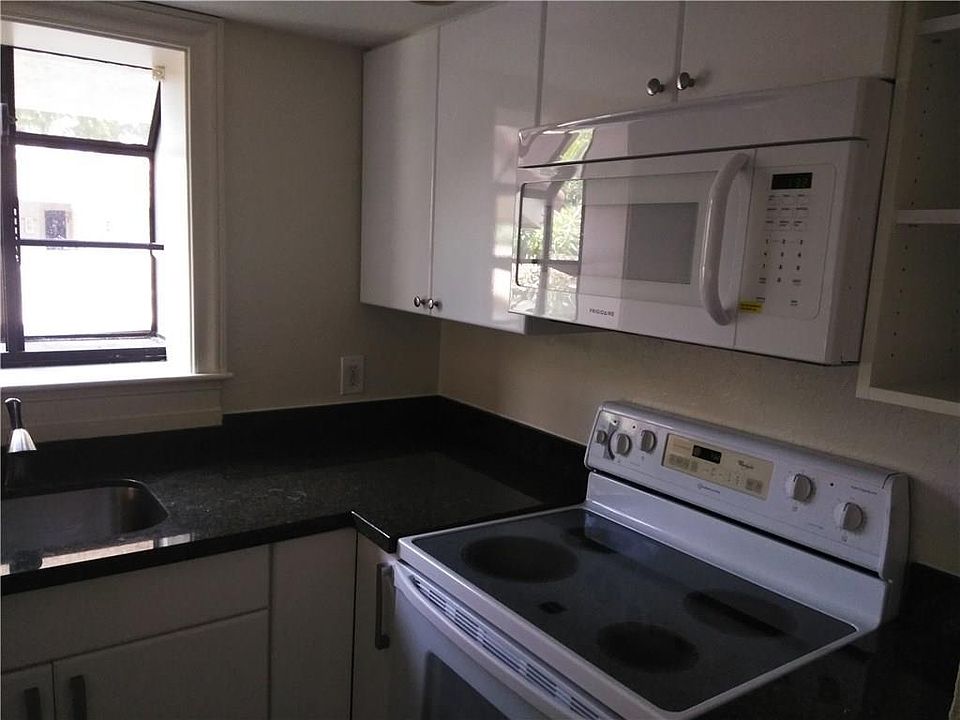 1st image of 8440 Shadow Ct