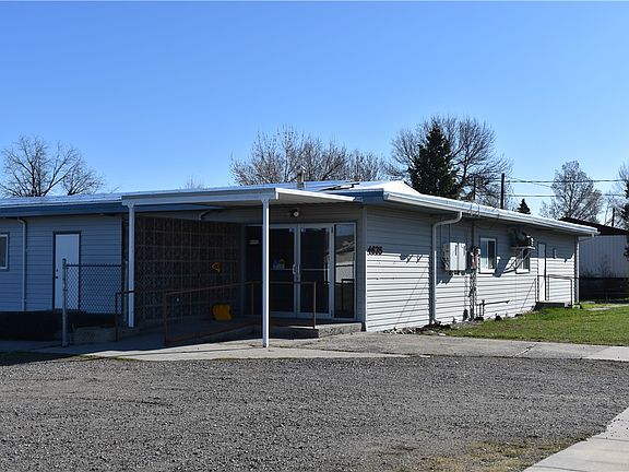2nd image of 4635 Simpson St