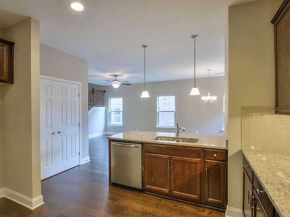 3rd image of 269 Bellingdon Dr Lot 51
