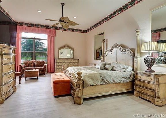 4th image of 2477 Bay Isle Ct