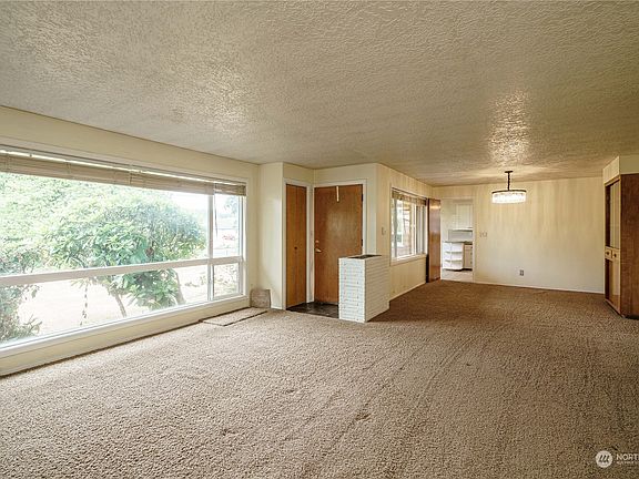 5th image of 17505 NE 102nd Avenue
