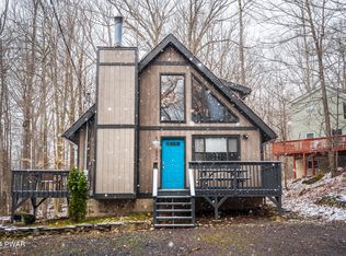 310 Chestnuthill Dr, Lake Ariel, PA 18436