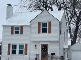 822 Riverside Dr, Springfield, OH 45504