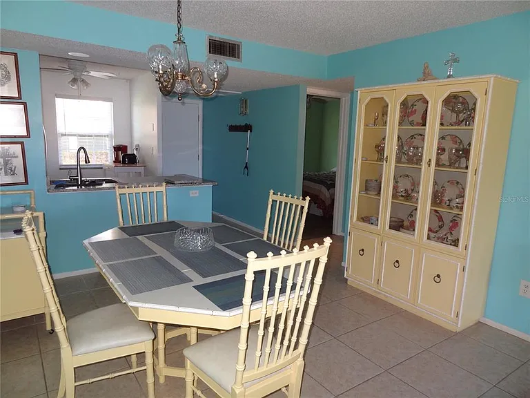 11135 Carriage Hill Dr #3 — Photo 14