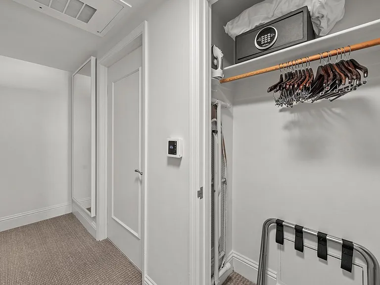 4391 Collins Ave #ID1540462P — Photo 13