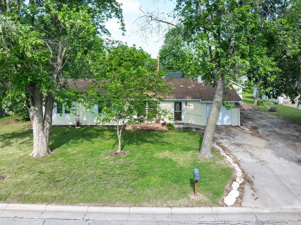 1225 S Summit St, El Dorado, KS 67042