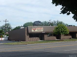 5026 Allen Rd, Allen Park, MI 48101