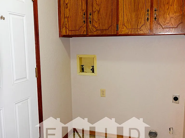 205 S Greenleaf Dr — Photo 8