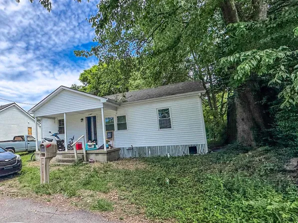 110 Tucker St, Campbellsville, KY 42718