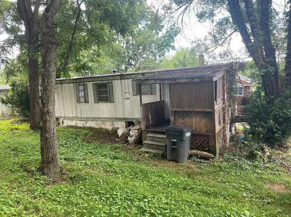 515 Cedar Ave #1, Vinton, VA 24179