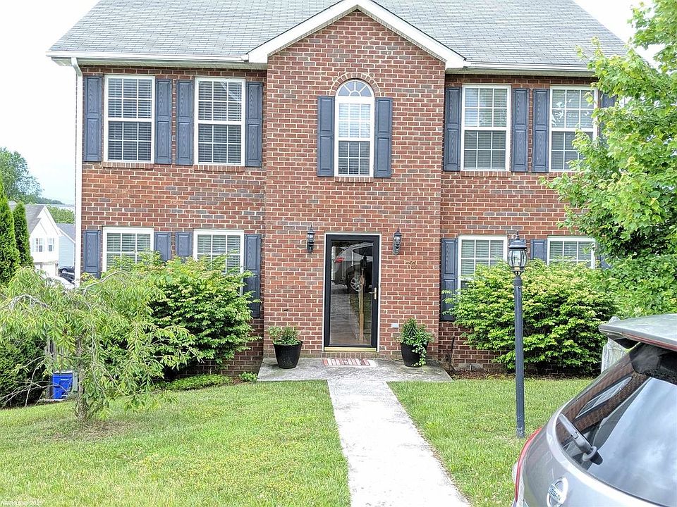 1st image of 70 Camellia Ln NW