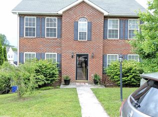 70 Camellia Ln NW, Christiansburg, VA 24073