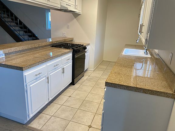 The kitchen has been completely refreshed and the range is brand new.