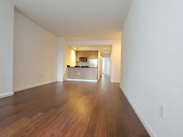 66 Rockwell Place image 1 of 20