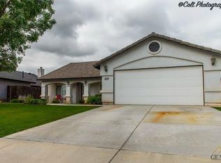 4805 Smokey Mountain Way, Bakersfield, CA 93312
