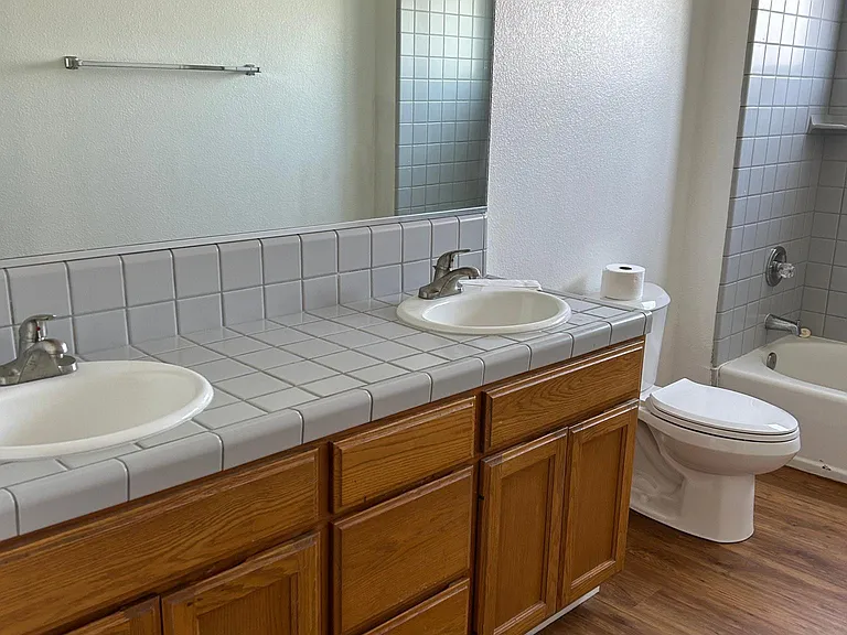 122 Ocean St #A — Photo 10