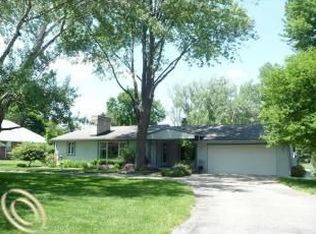 1249 Glaser Dr, Troy, MI