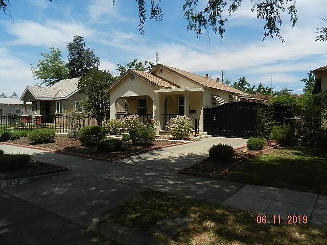 1st image of 1427 E La Salle Ave