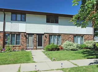 2909 N Union St APT 12, Appleton, WI 54911