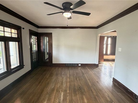 4th image of 11517 Florian Ave