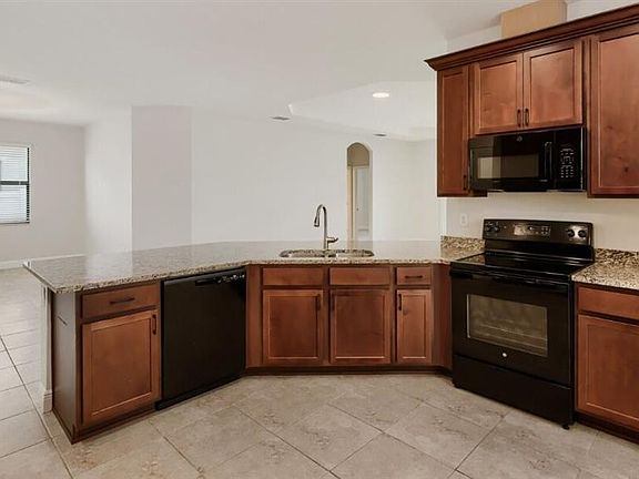 3rd image of 12690 VANDER WAY