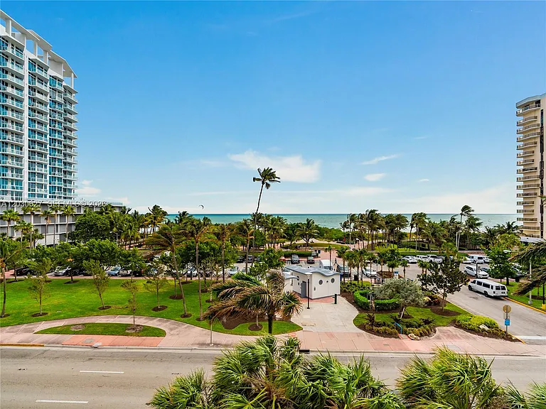 6450 Collins Ave #406 — Photo 10