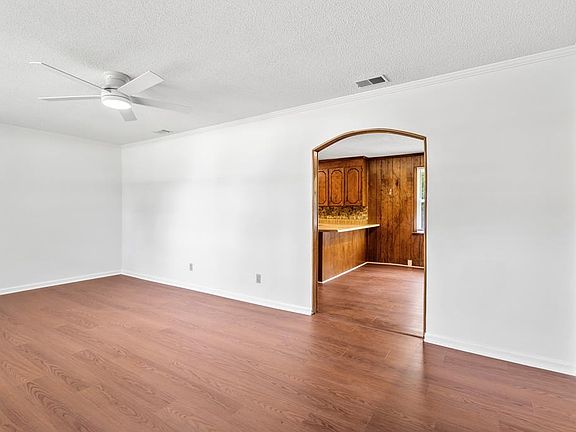 5th image of 123 Pope St